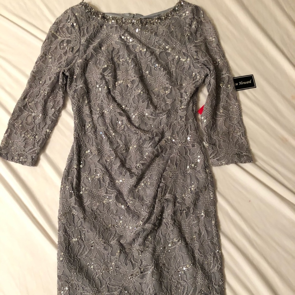 Women’s Jessica Howard Gray/Silver Sequin Dress